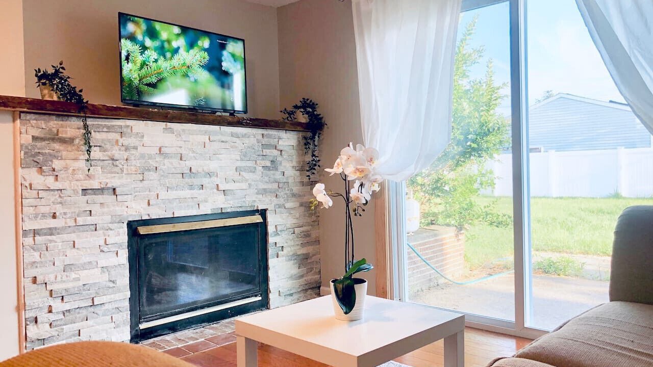 Photo of Livingroom in Niagara Falls