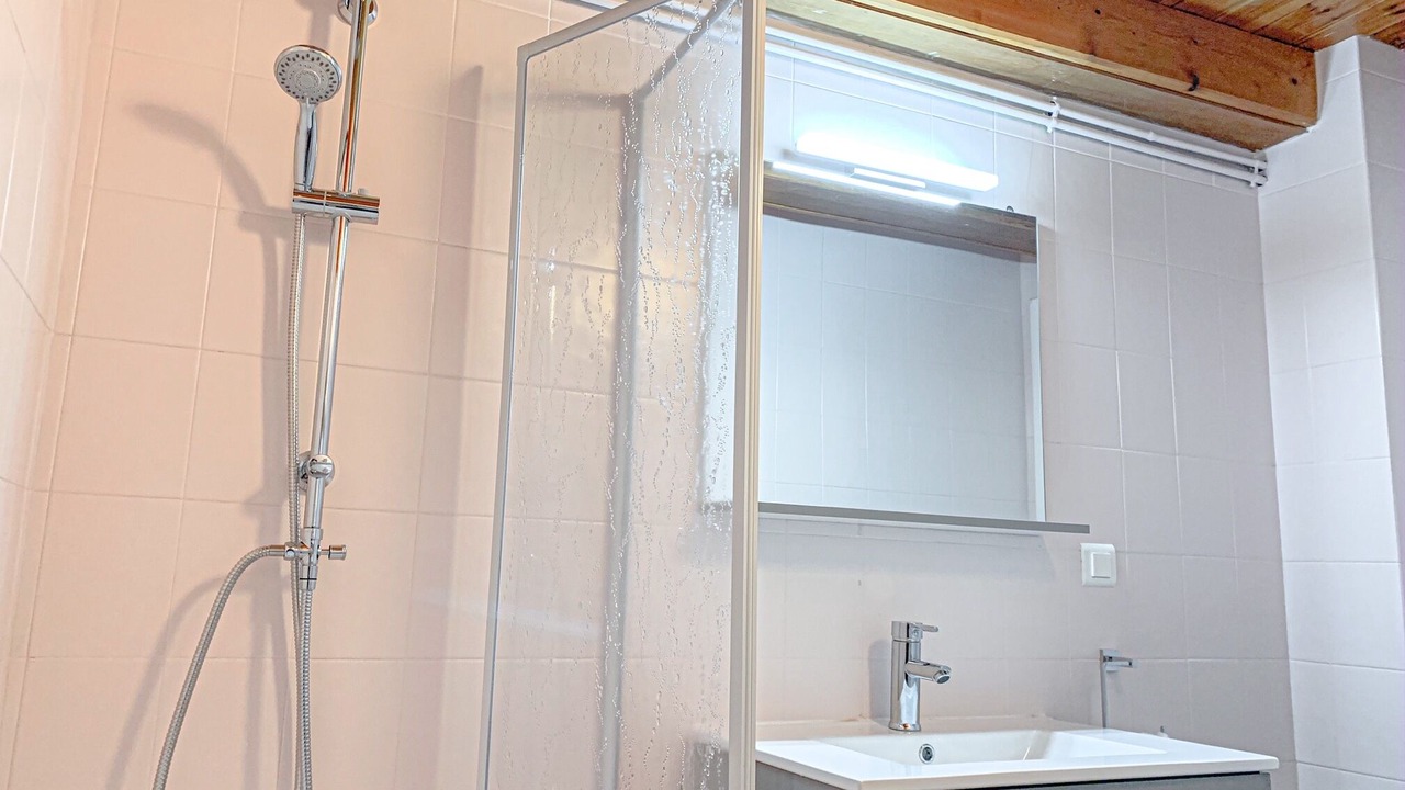 Photo of Bathroom in Gap