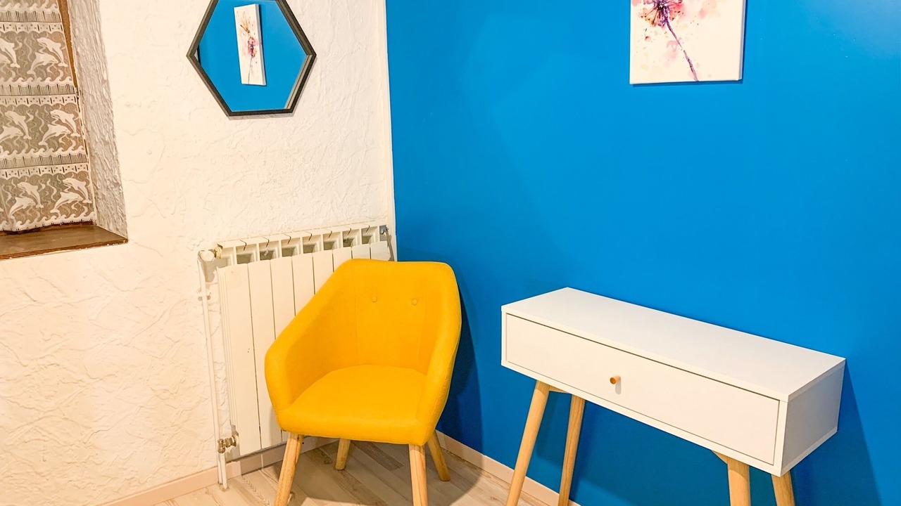 Photo of Others in Gap