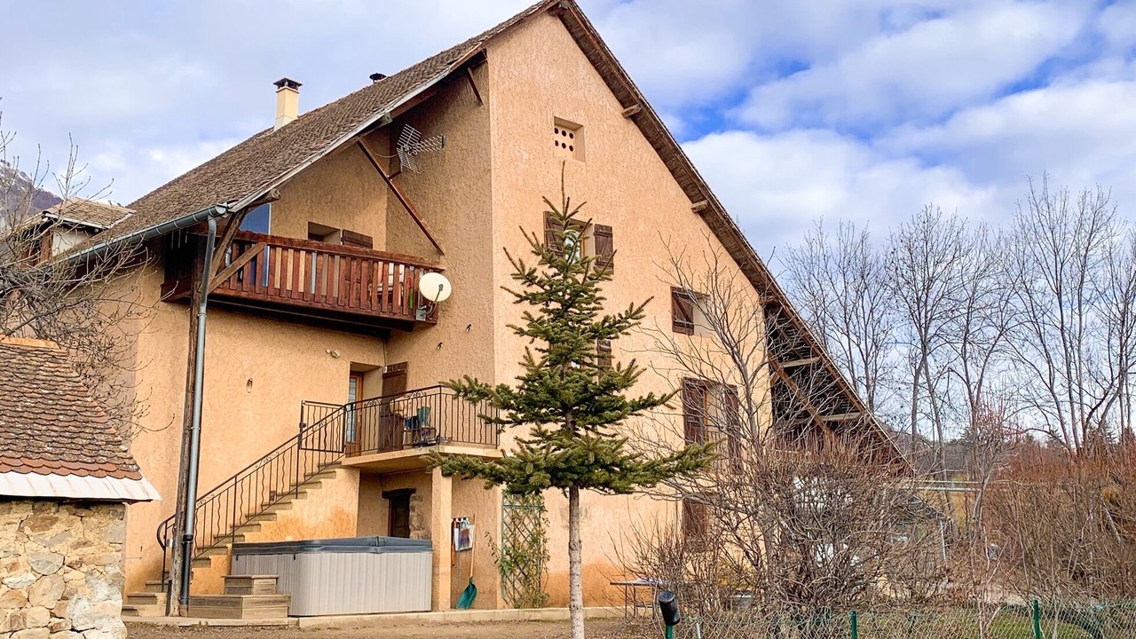 Photo of Outdoor in Gap