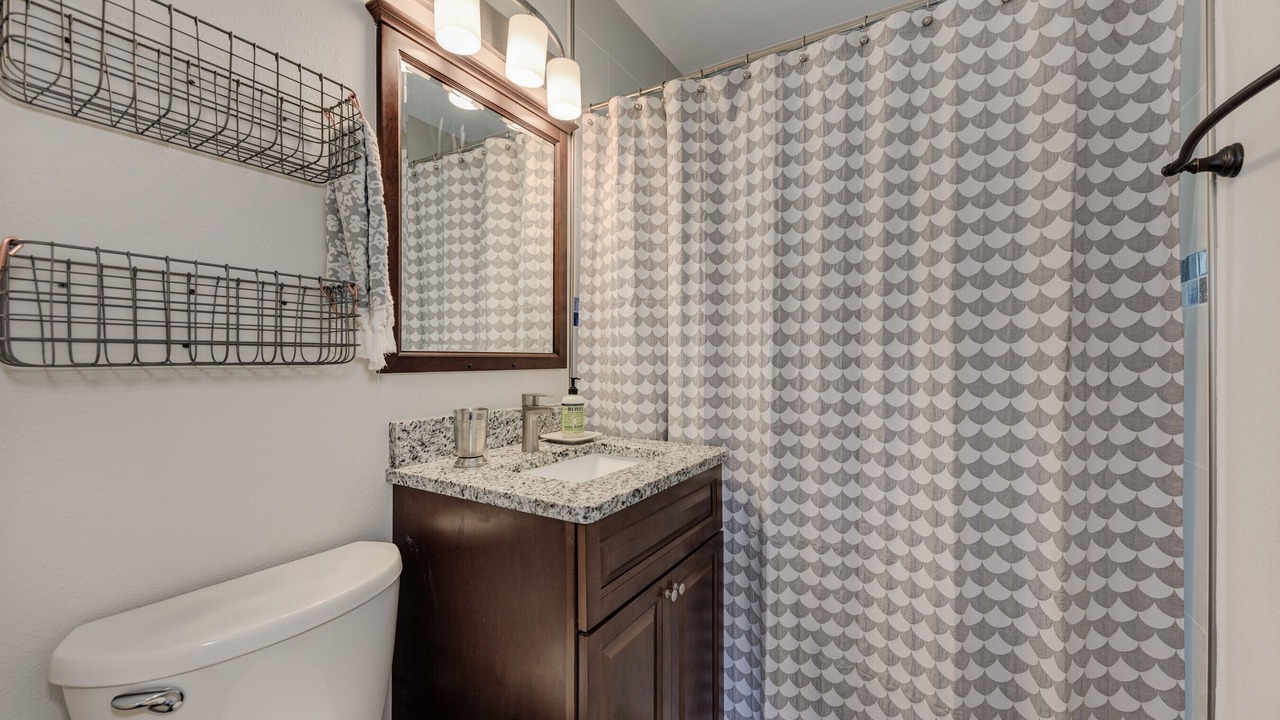 Photo of Bathroom in Venice Gardens