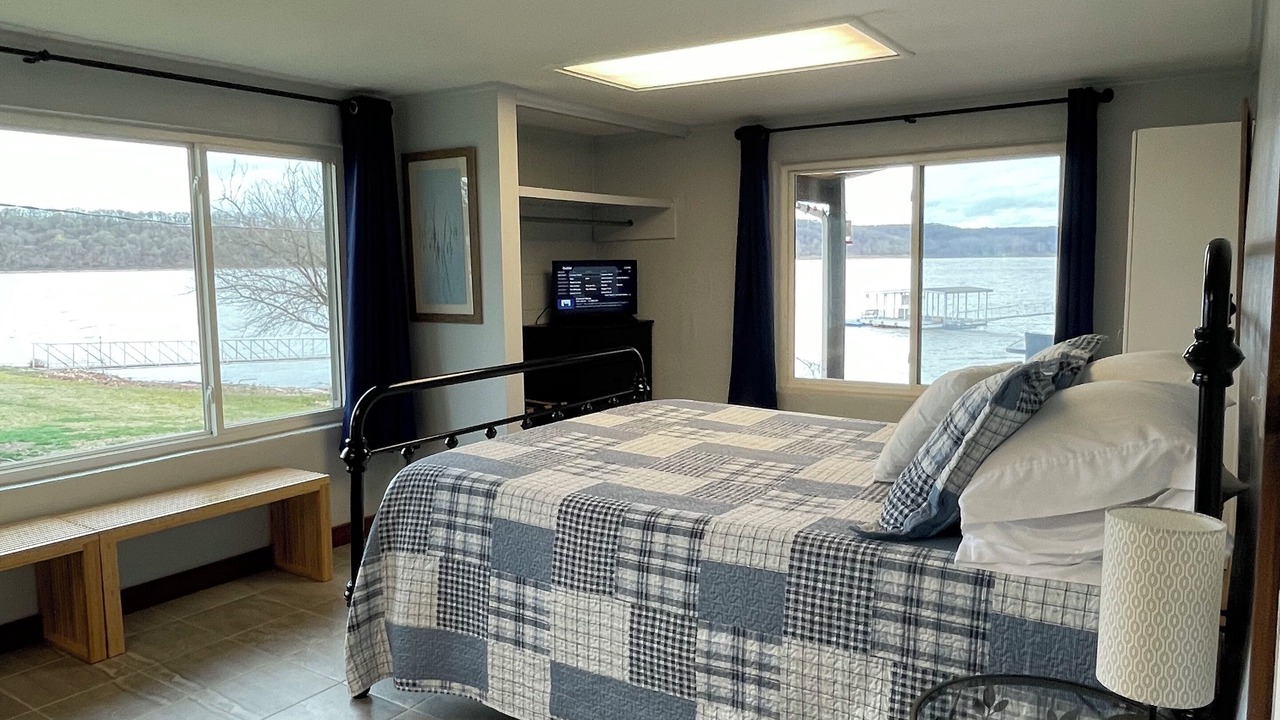 Photo of Bedroom in Wyandotte