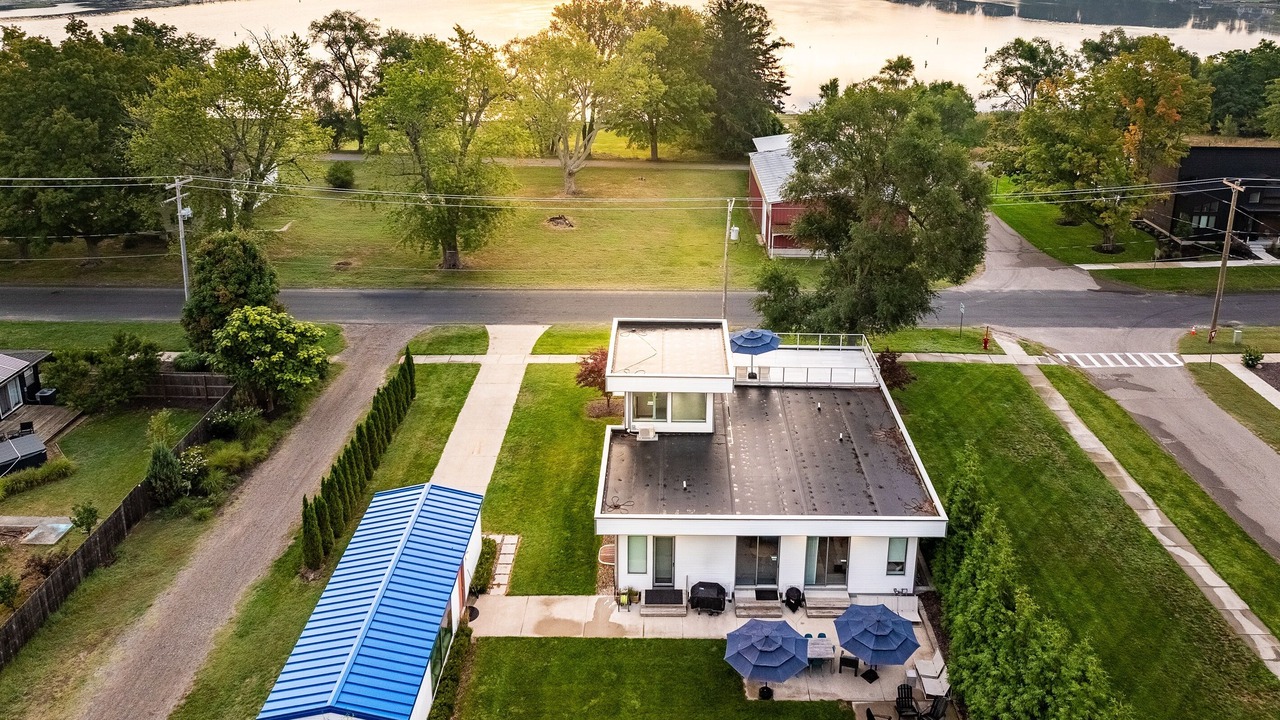 Photo of Outdoor in Douglas