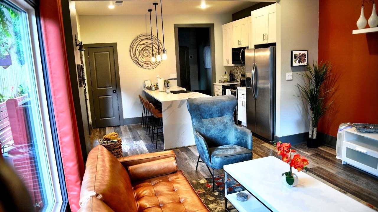 Photo of Livingroom in East Atlanta