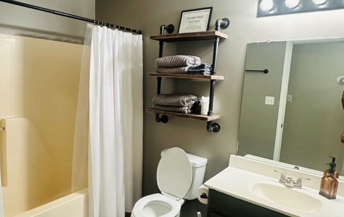 Photo of Bathroom in Sulphur