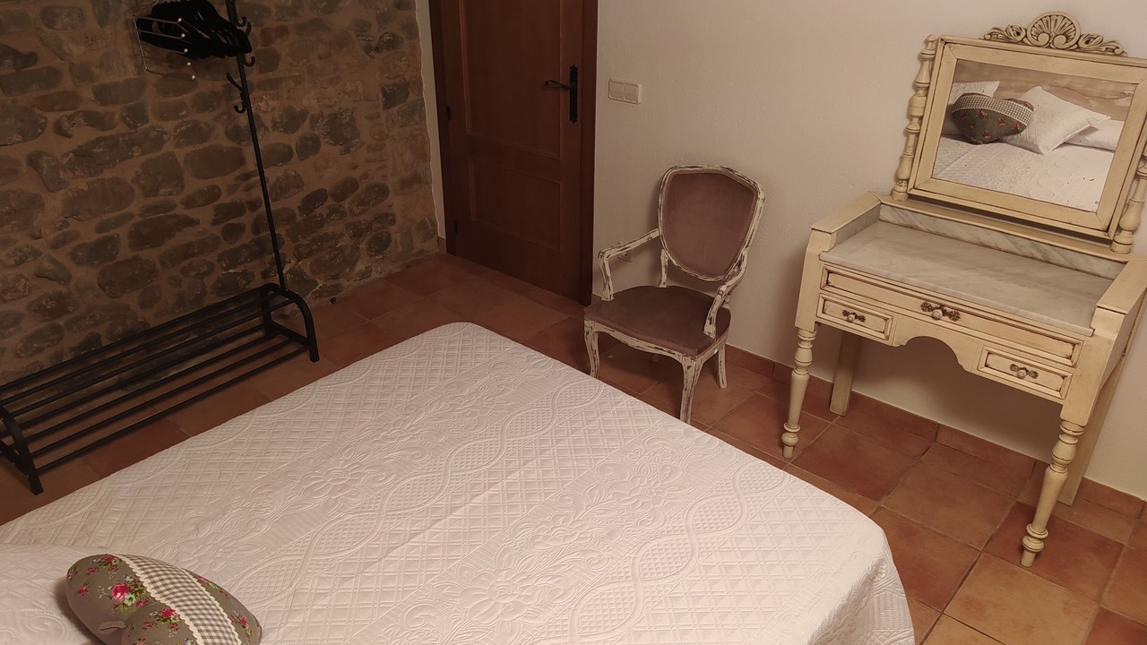 Photo of Bedroom in Palol de Revardit