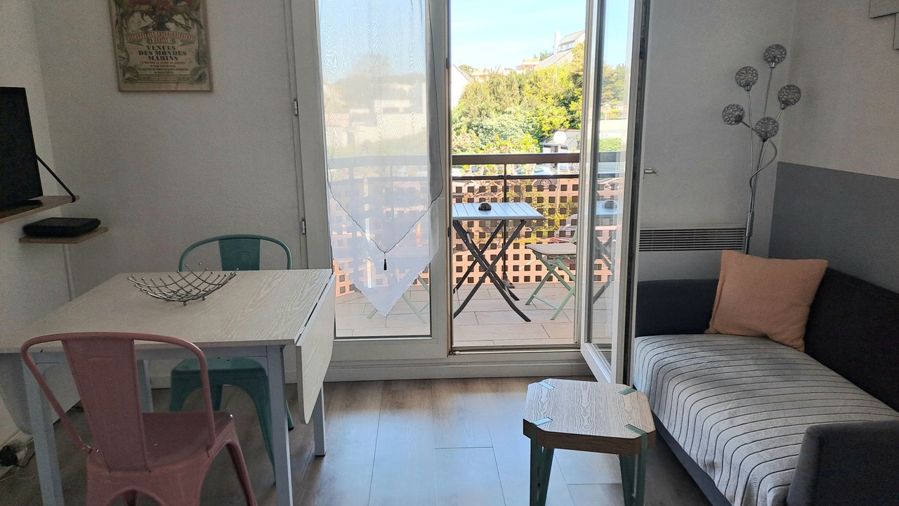 Photo of Livingroom in Saint-Marc-sur-Mer