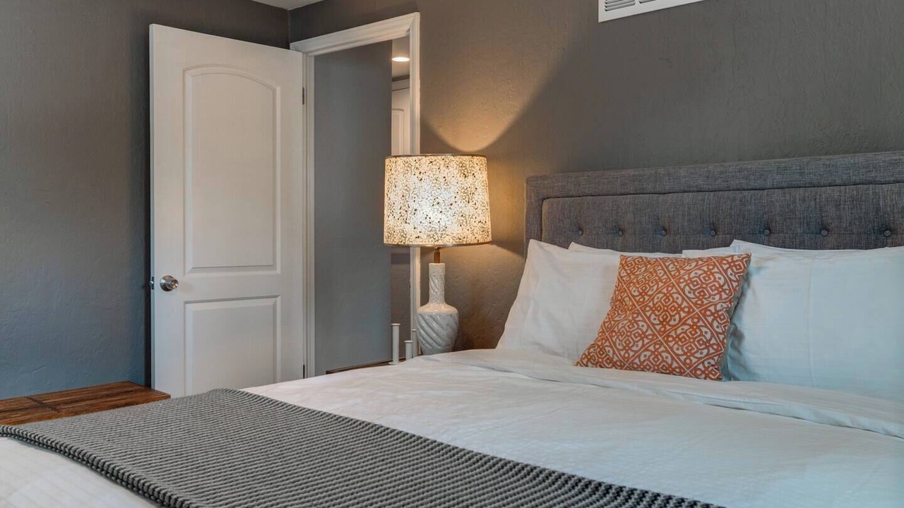 Photo of Bedroom in Rosedale