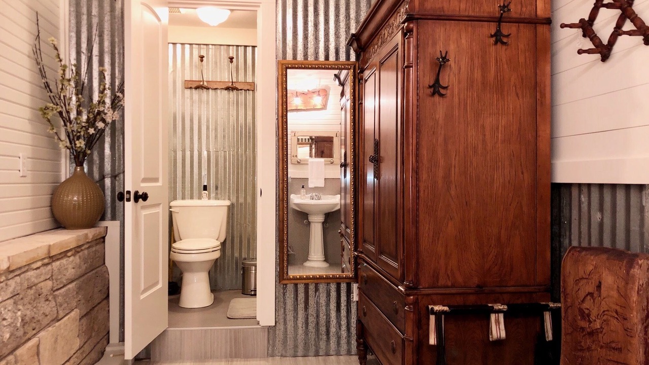 Photo of Bathroom in Pedernales Bend
