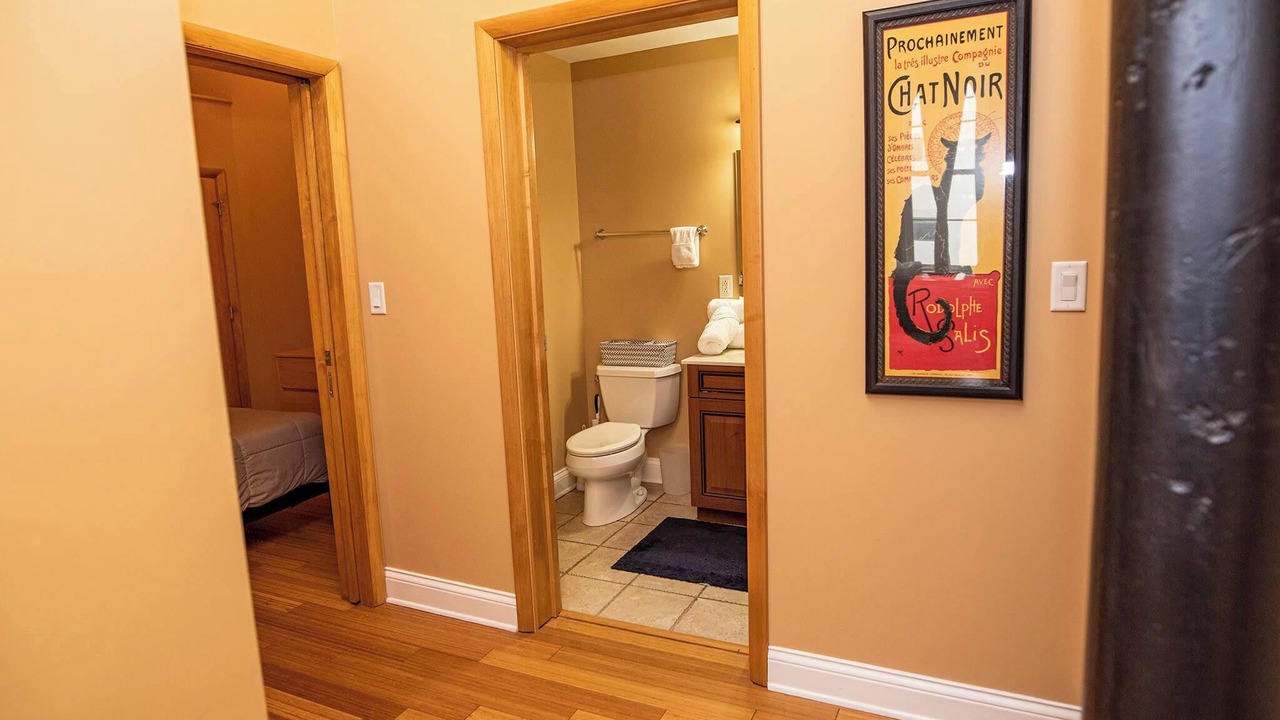 Photo of Bathroom in Wholesale District