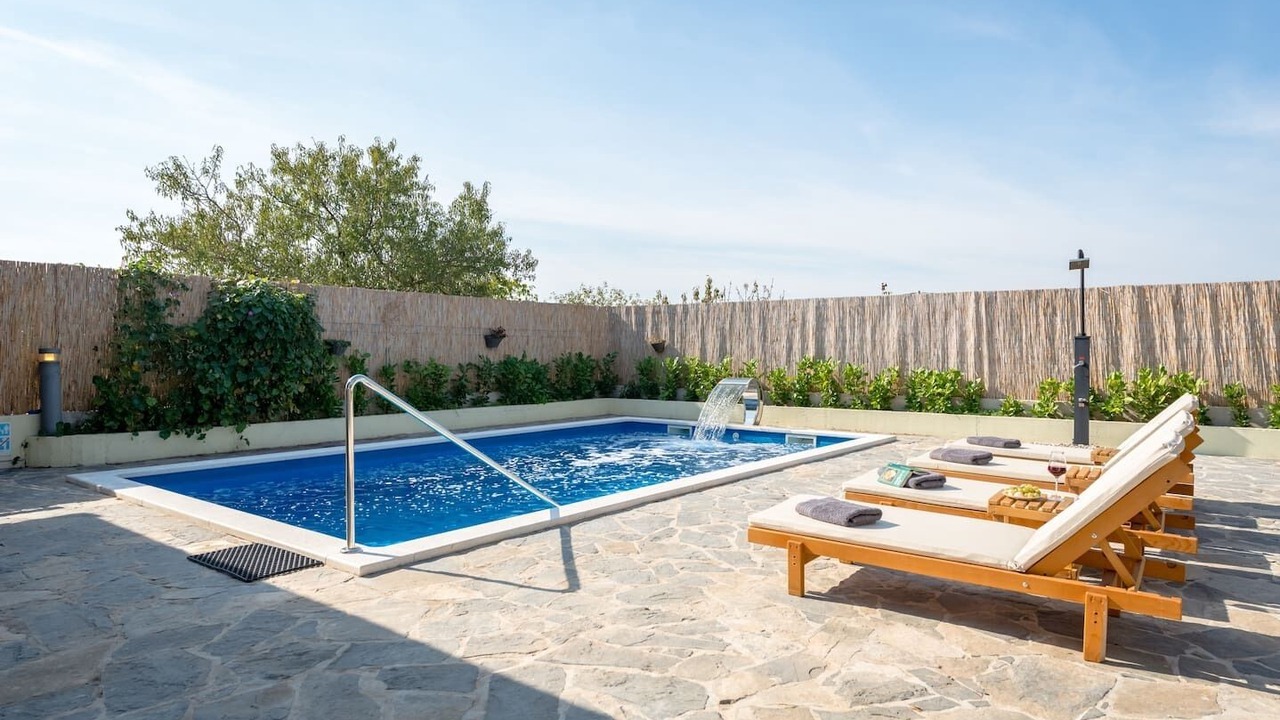 Photo of Outdoor in Klis