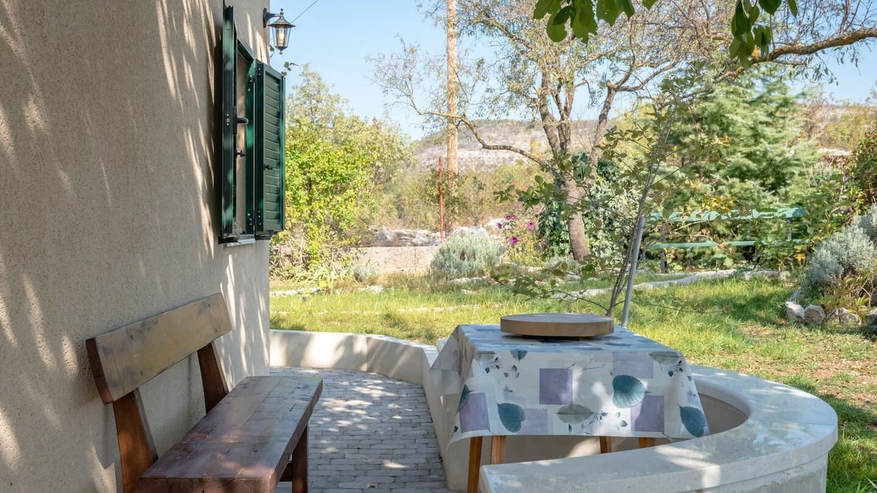 Photo of Outdoor in Klis