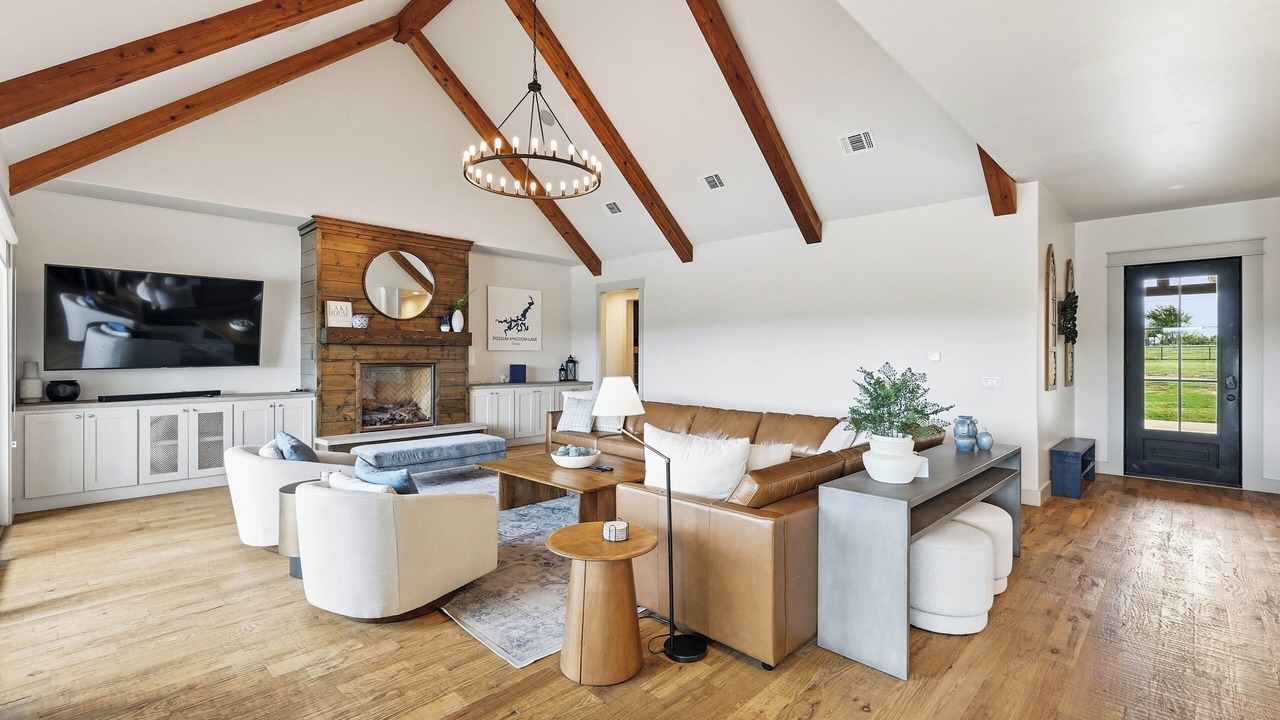 Photo of Livingroom in Palo Pinto County