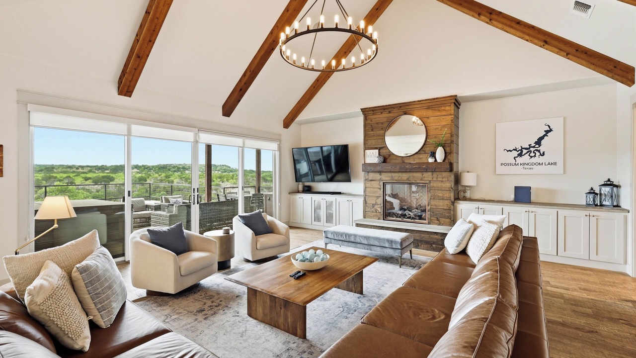 Photo of Livingroom in Palo Pinto County