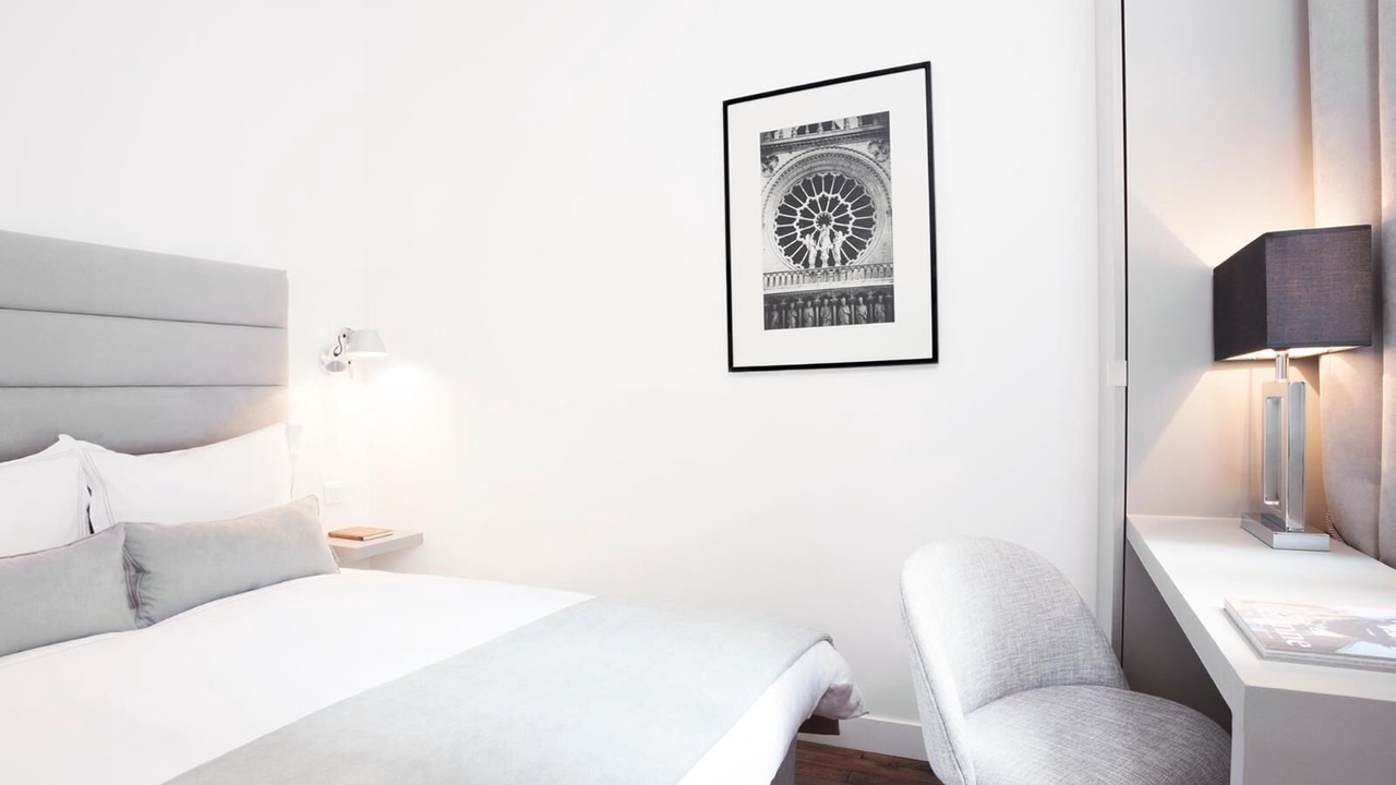 Photo of Bedroom in Arts-et-Metiers
