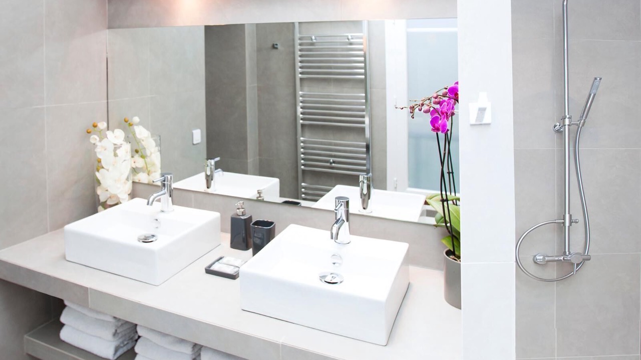 Photo of Bathroom in Arts-et-Metiers