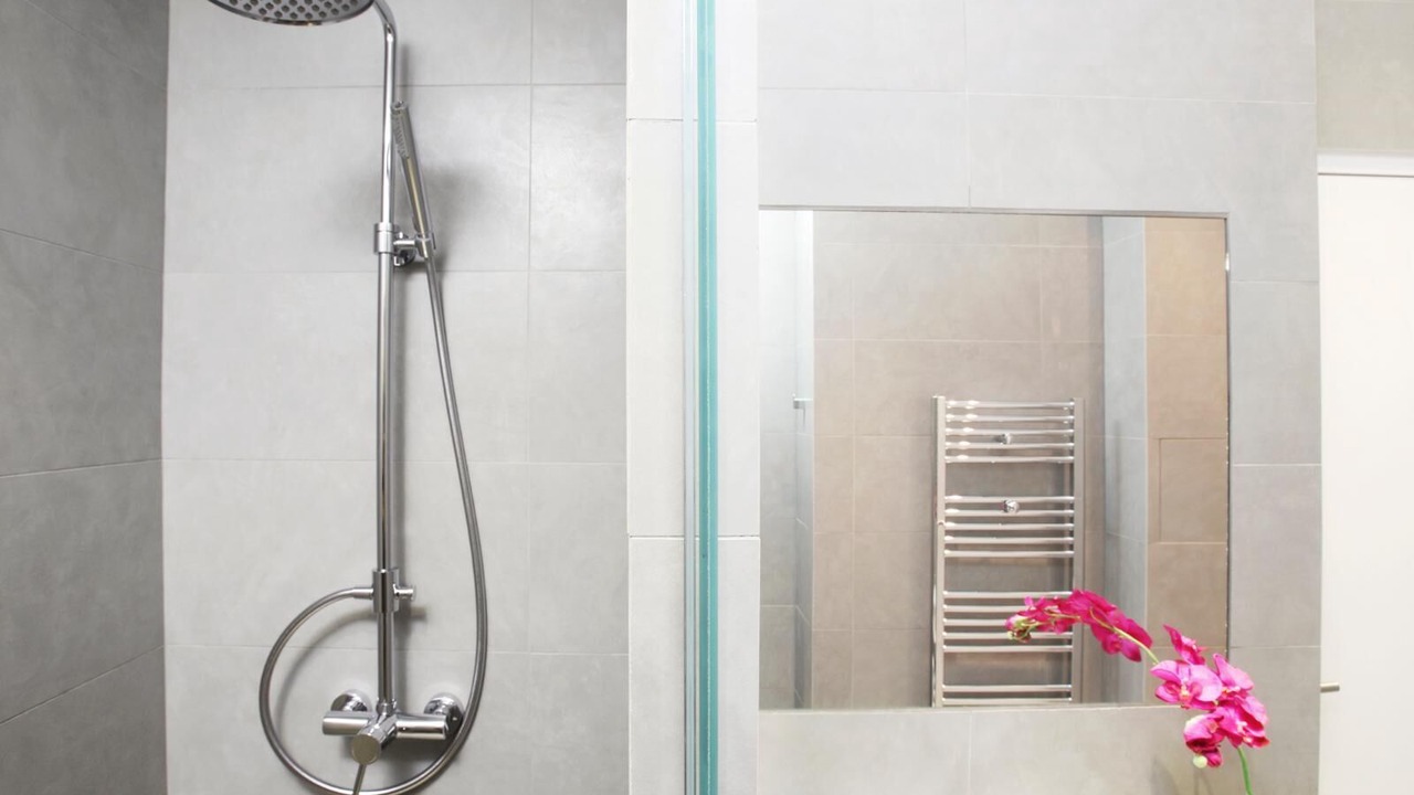 Photo of Bathroom in Arts-et-Metiers