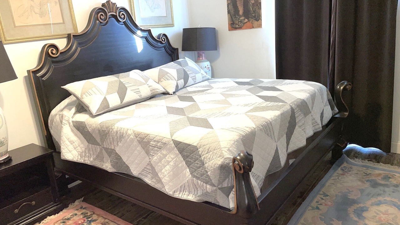 Photo of Bedroom in Central Business District