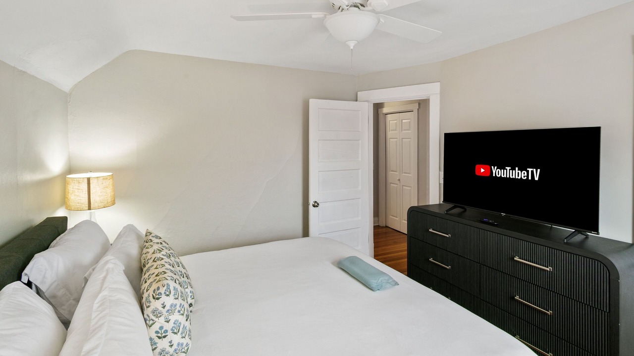 Photo of Bedroom in Libertyville