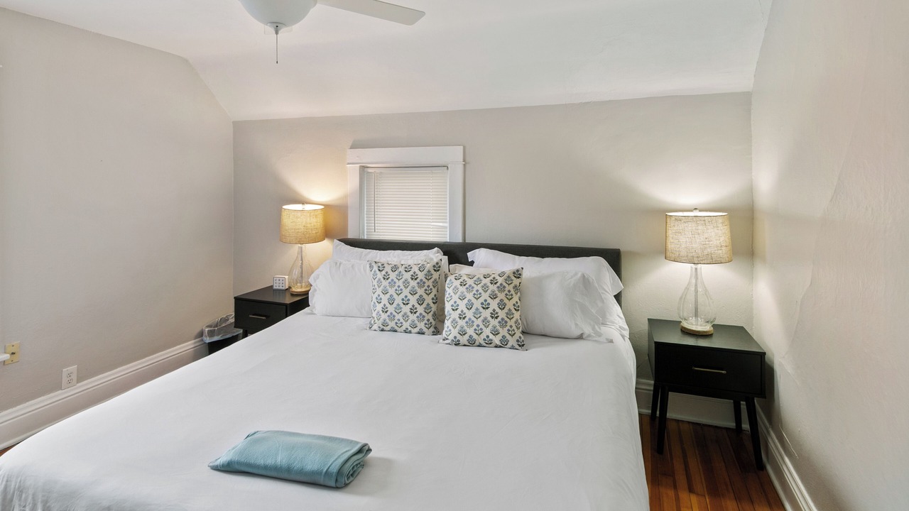 Photo of Bedroom in Libertyville