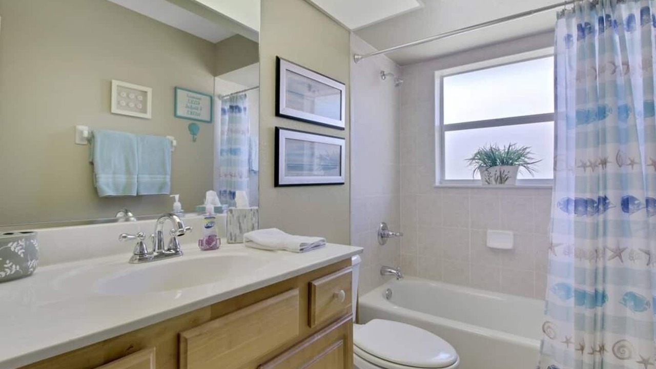Photo of Bathroom in Long Meadow