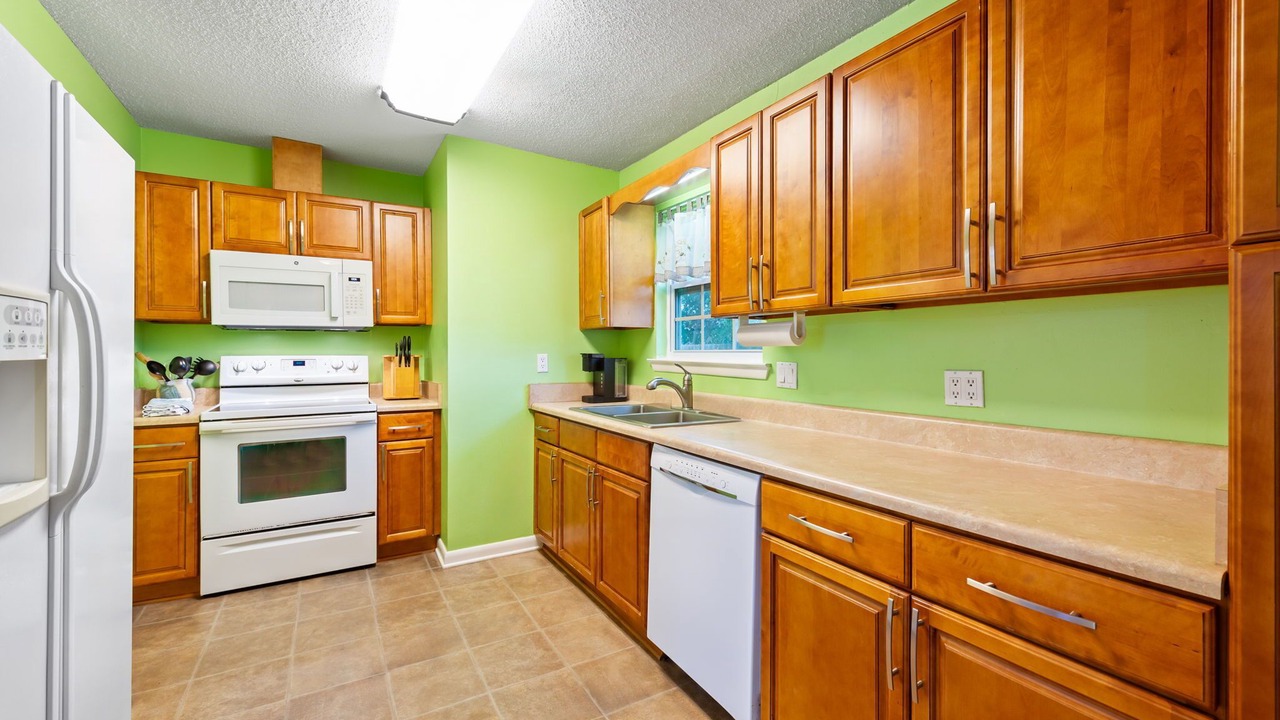 Photo of Kitchen in Mary Esther