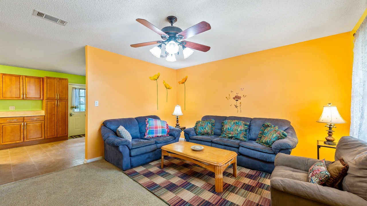 Photo of Livingroom in Mary Esther