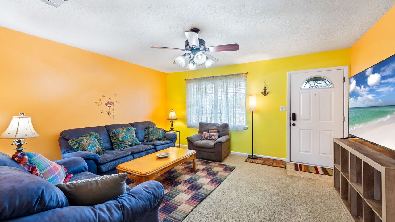 Photo of Livingroom in Mary Esther