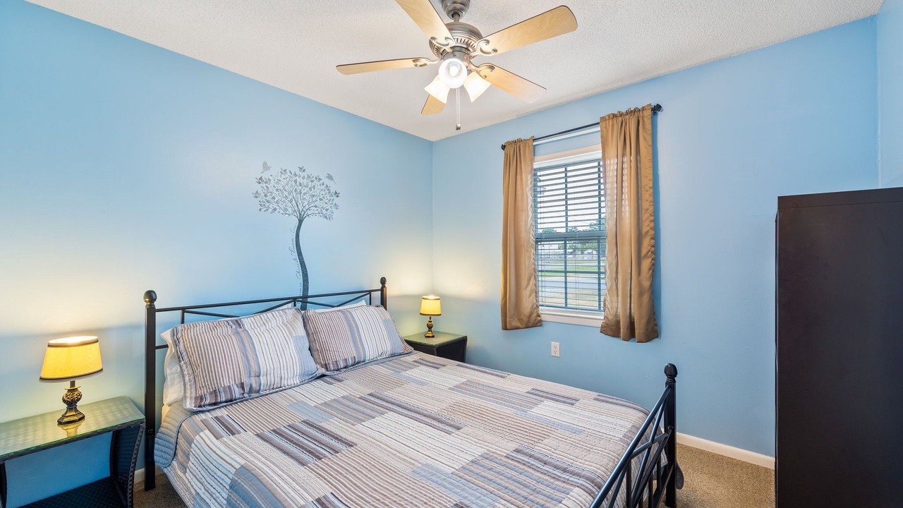 Photo of Bedroom in Mary Esther