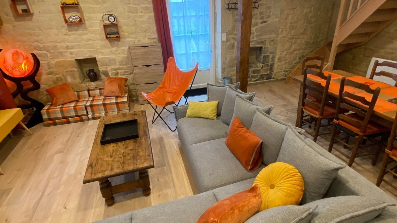 Photo of Livingroom in Coulombs