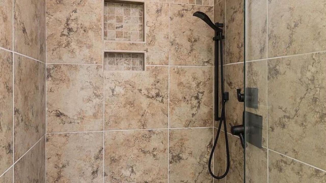Photo of Bathroom in Clifftops