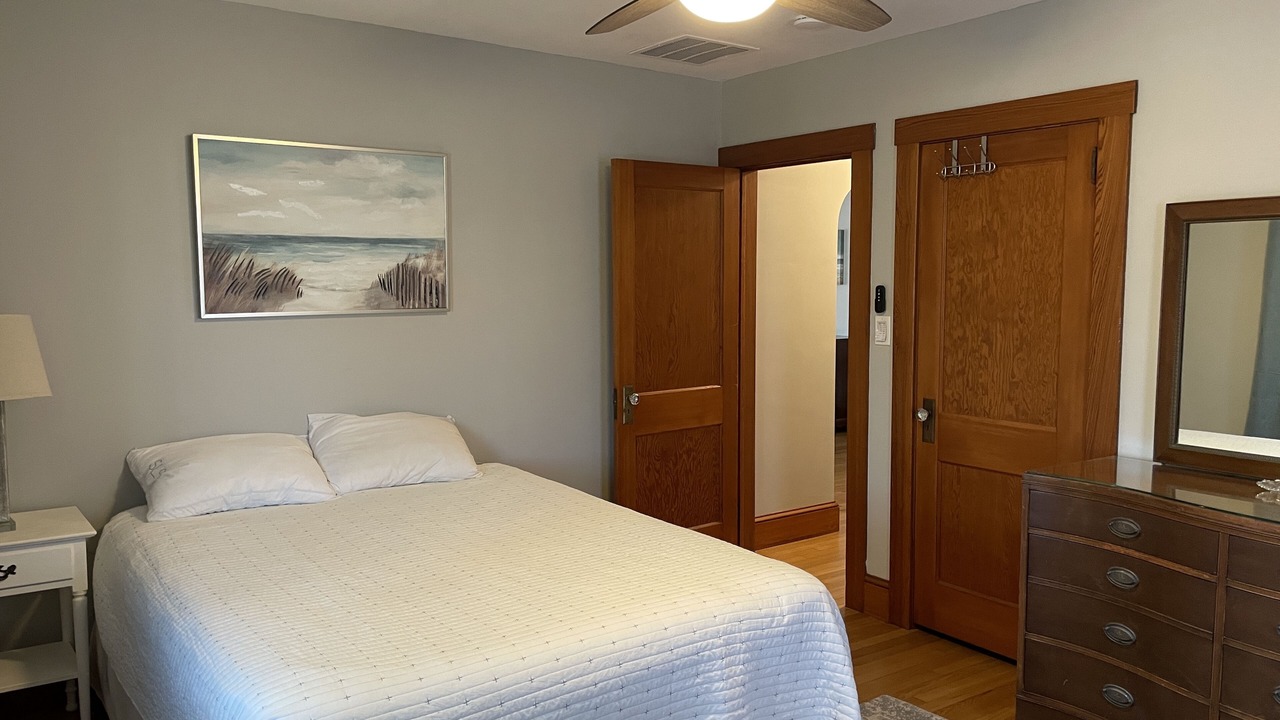 Photo of Bedroom in Ortley Beach