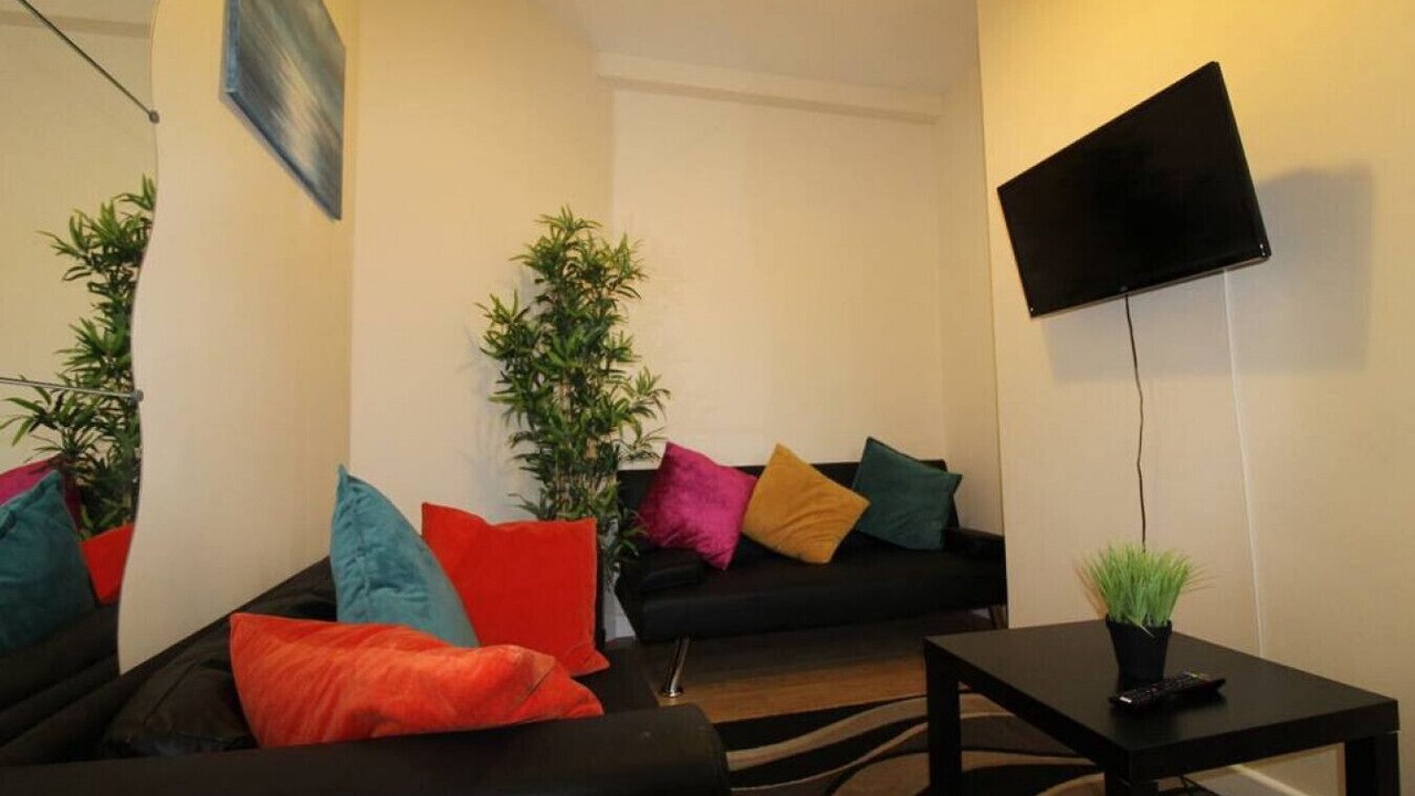 Photo of Livingroom in Shirebrook