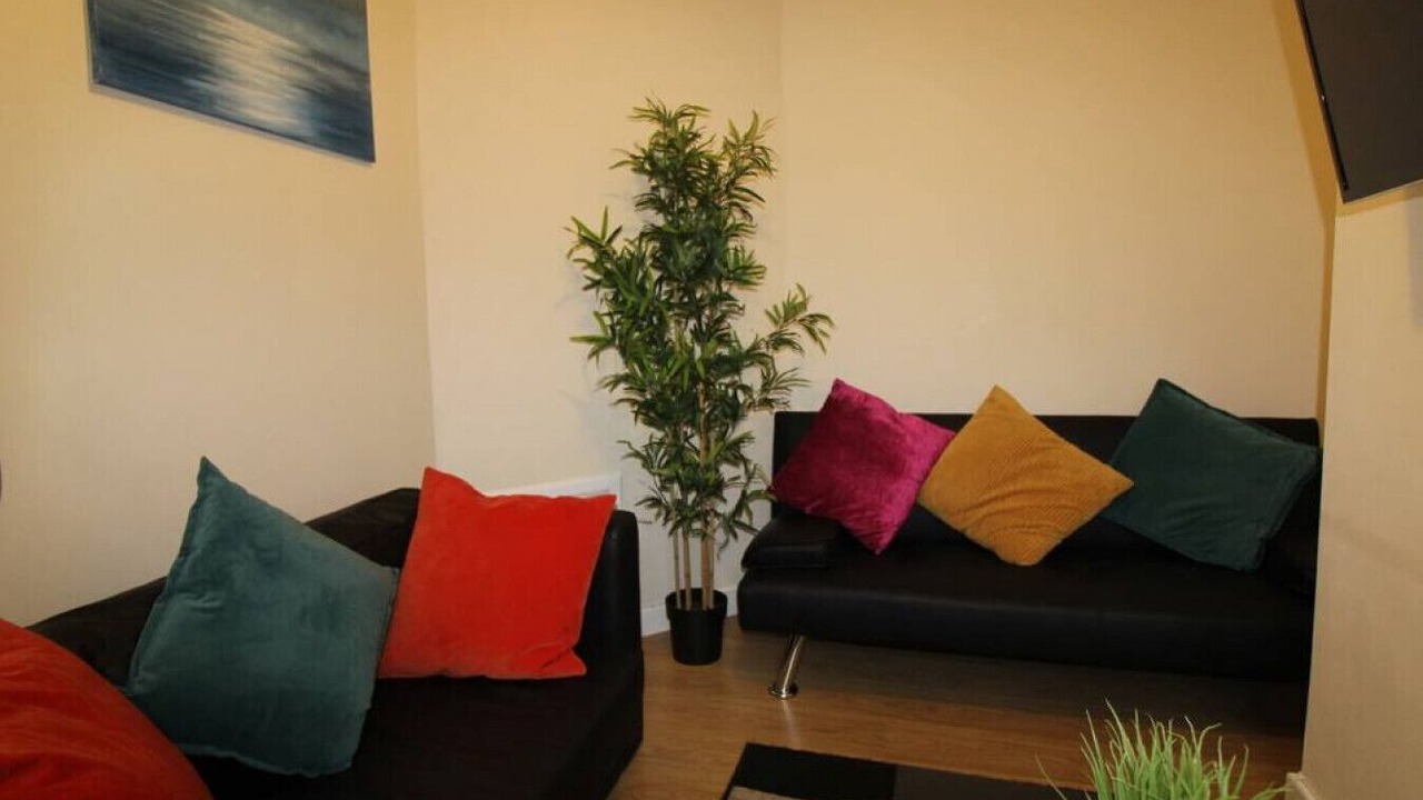 Photo of Livingroom in Shirebrook