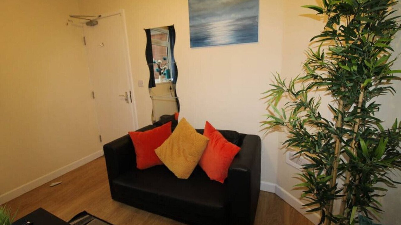 Photo of Livingroom in Shirebrook
