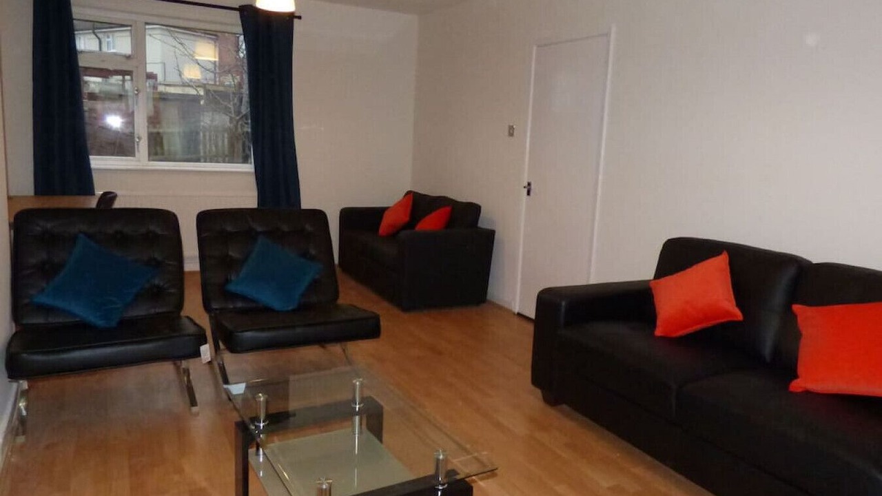 Photo of Livingroom in Chesterfield