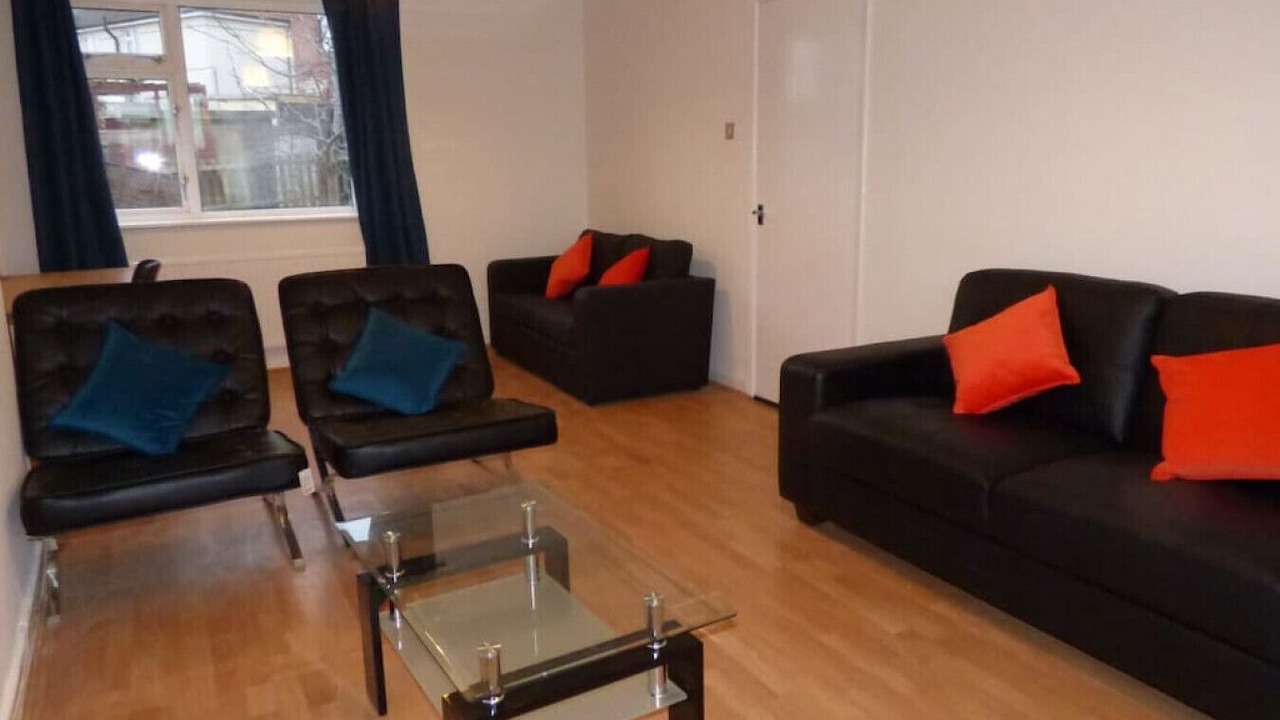 Photo of Livingroom in Chesterfield