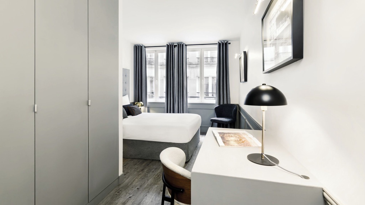 Photo of Bedroom in Arts-et-Metiers