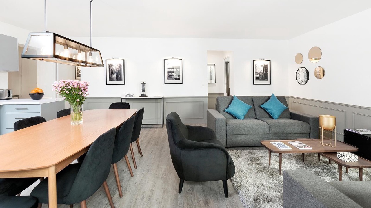 Photo of Livingroom in Arts-et-Metiers