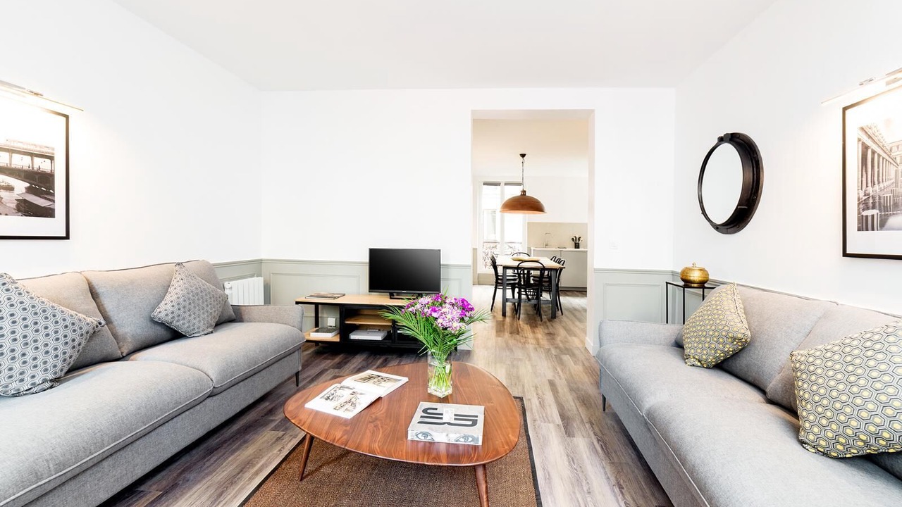 Photo of Livingroom in 10th Arrondissement