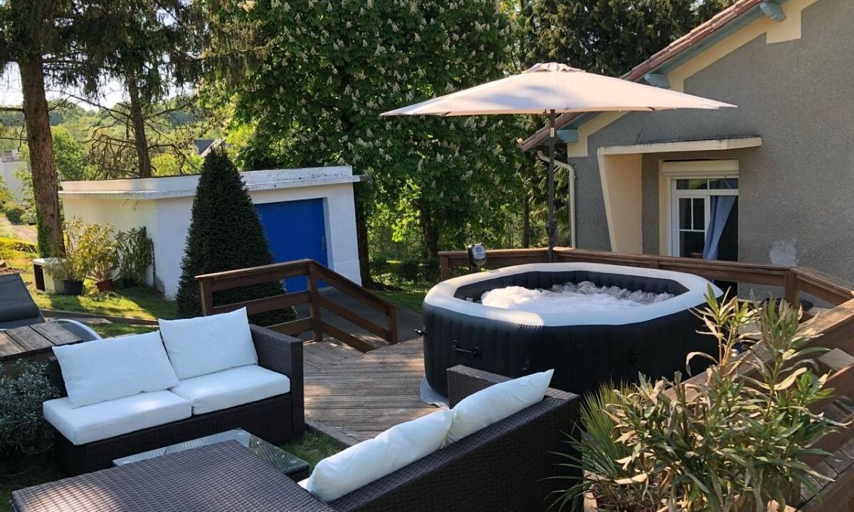Photo of Patio Balcony in Faymoreau