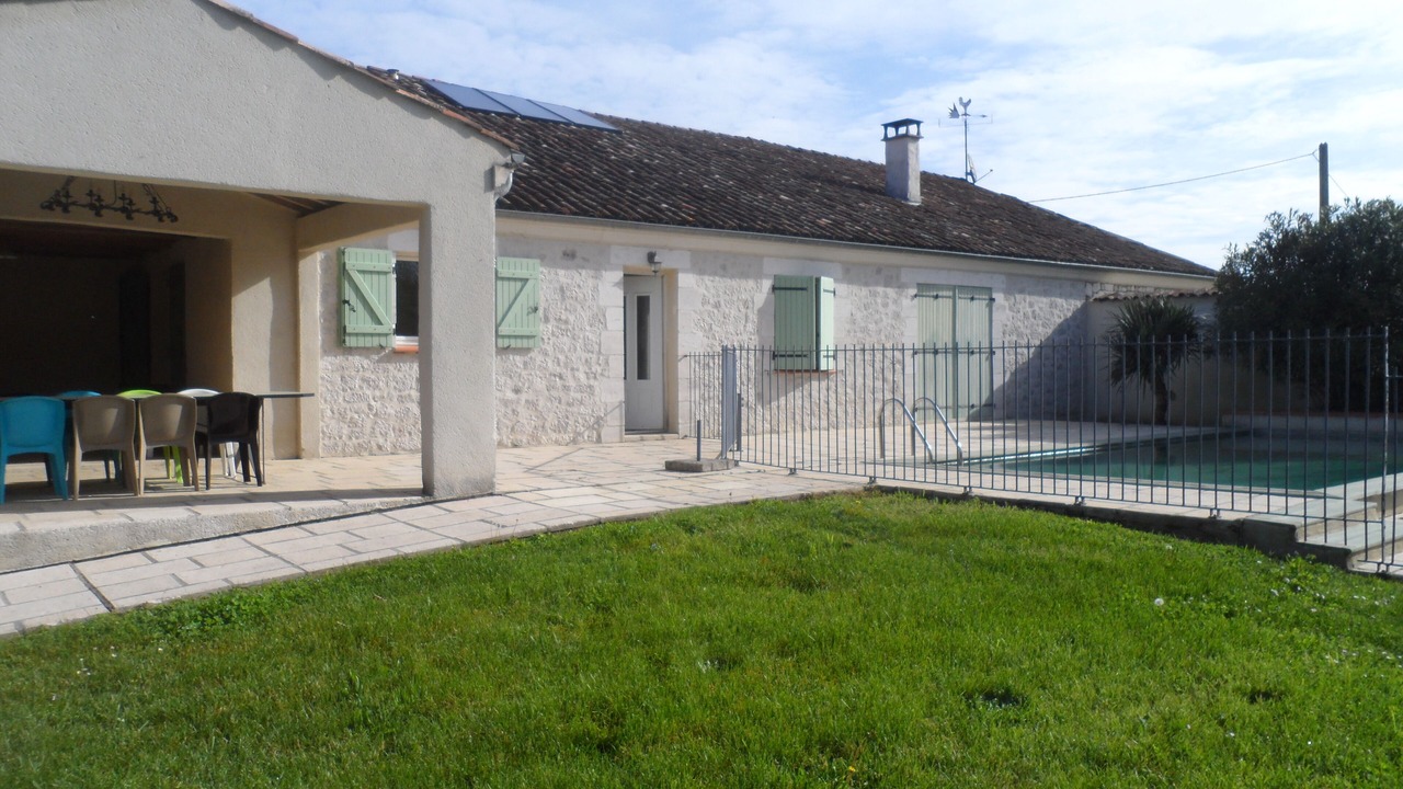 Photo of Outdoor in Le Ledat