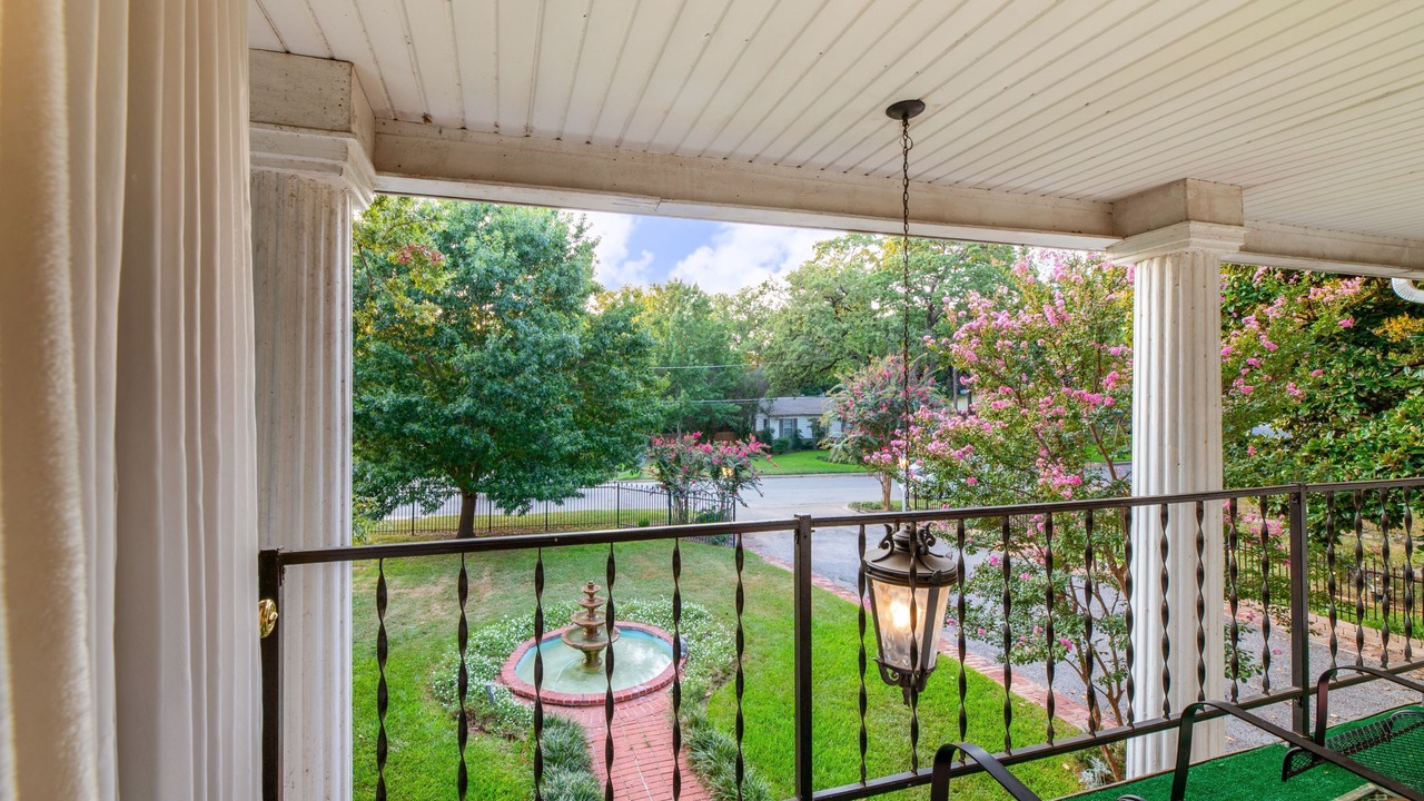 Photo of Patio Balcony in Carter Riverside
