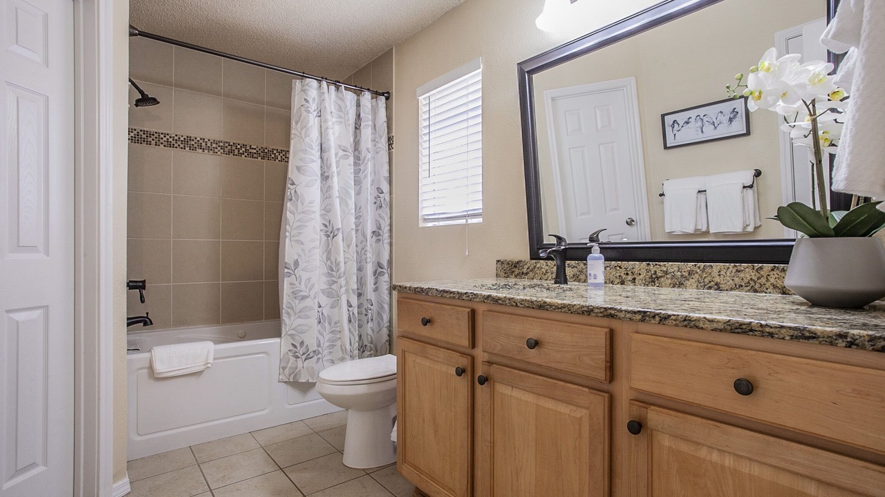 Photo of Bathroom in Heatherwilde