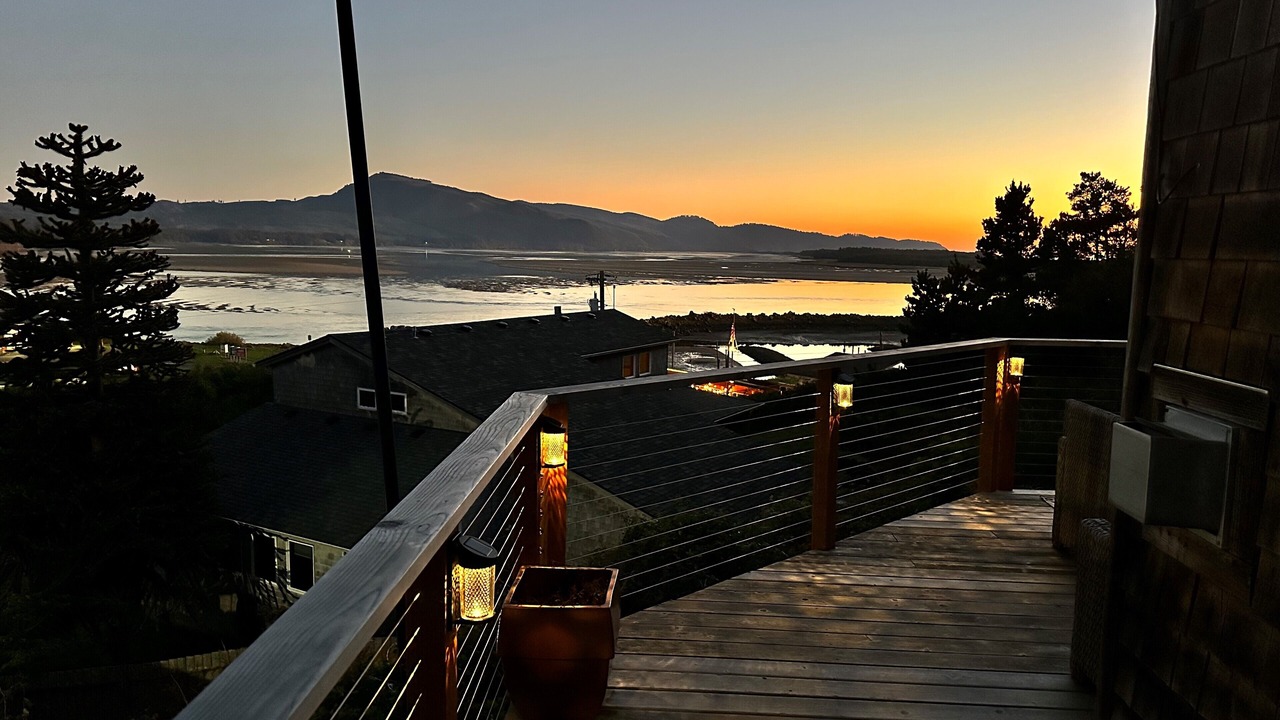 Photo of Patio Balcony in Netarts