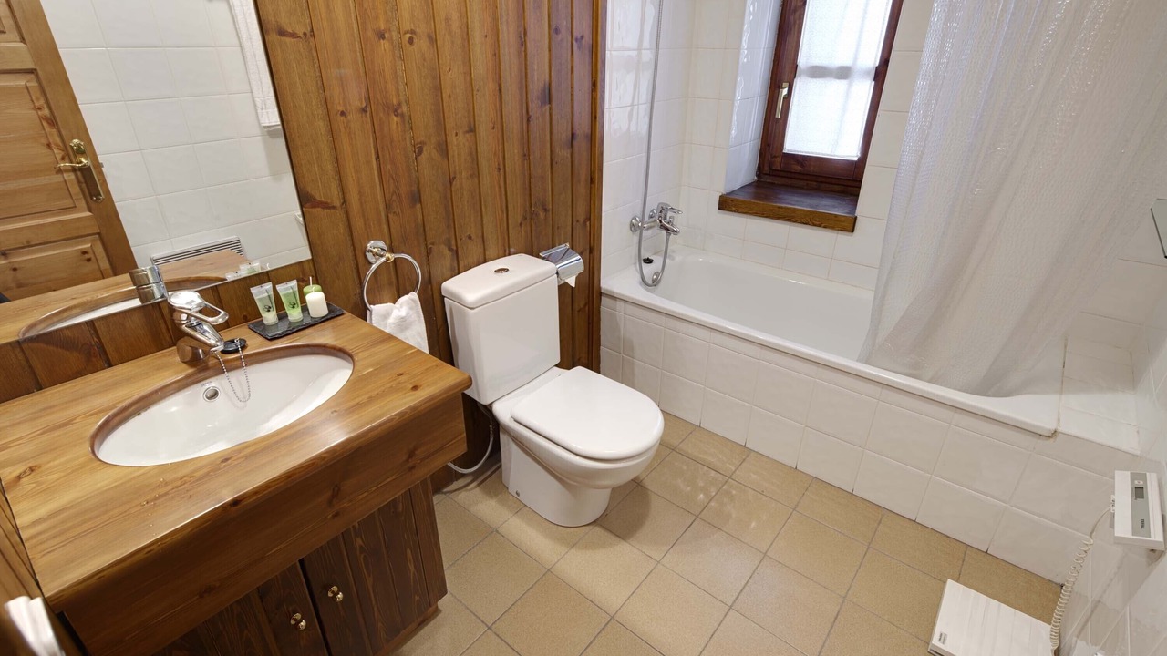 Photo of Bathroom in Beret