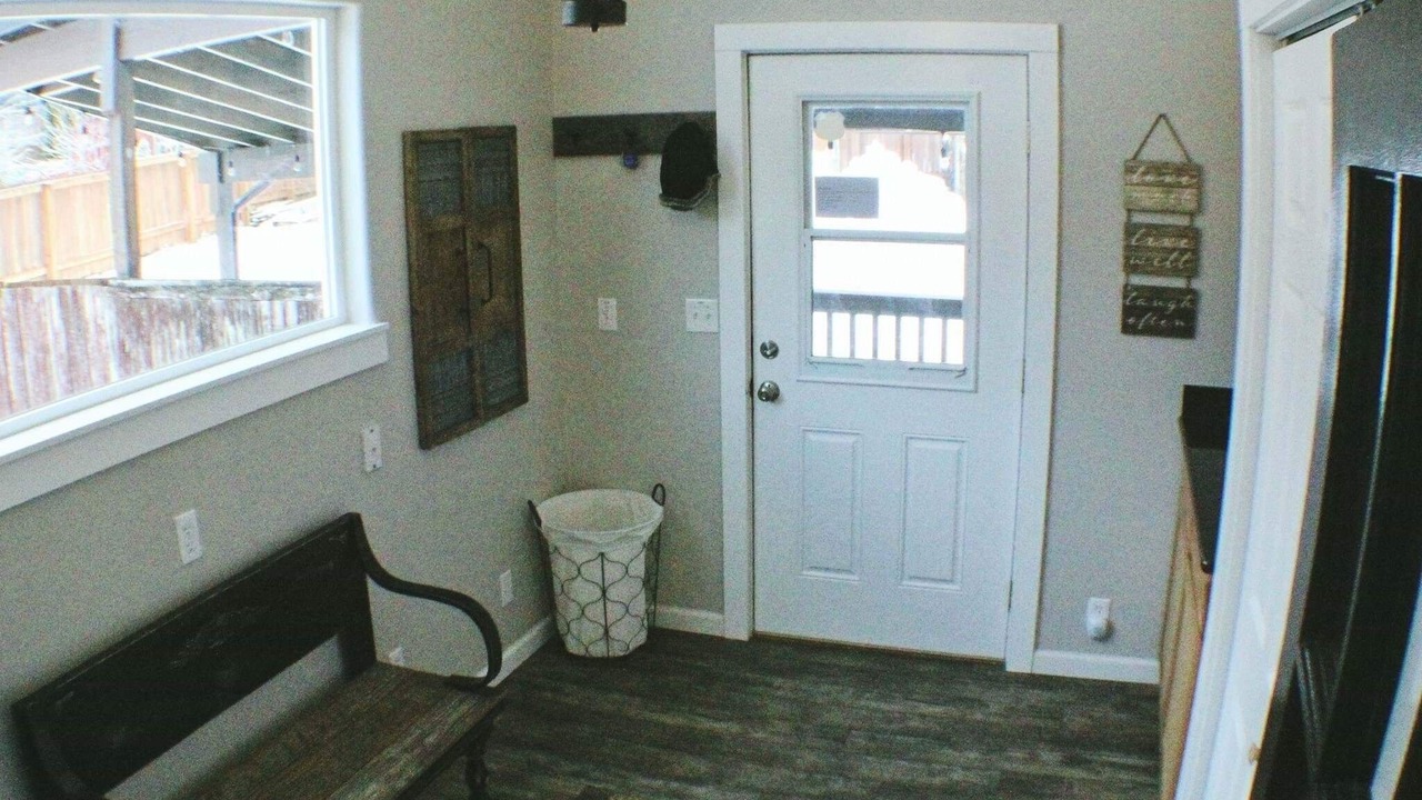 Photo of Others in Gold Bar