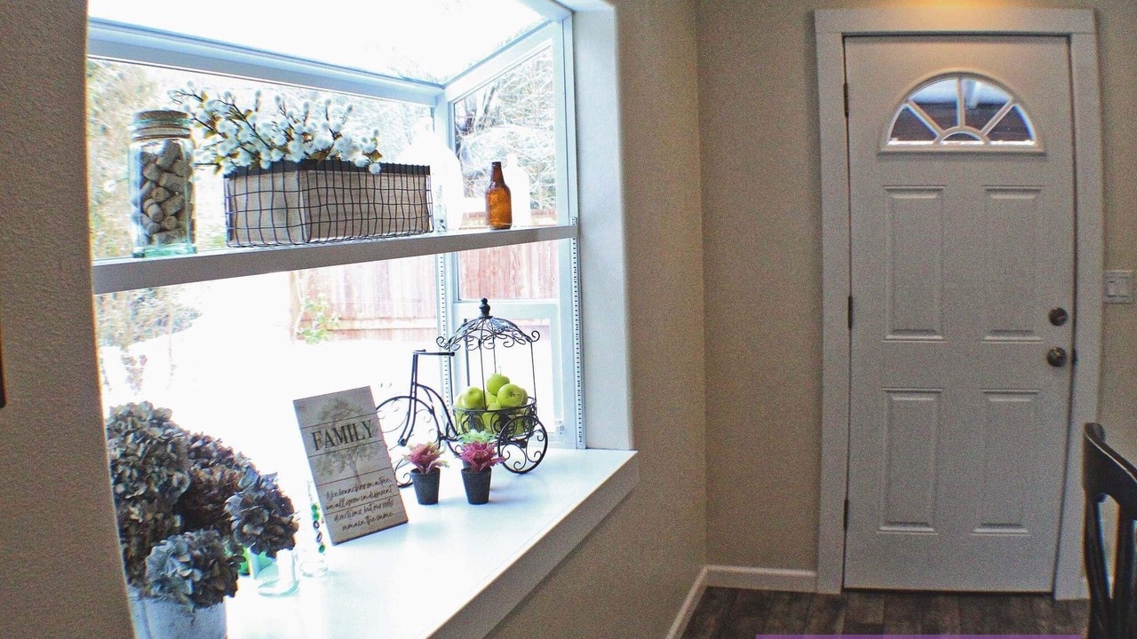 Photo of Others in Gold Bar