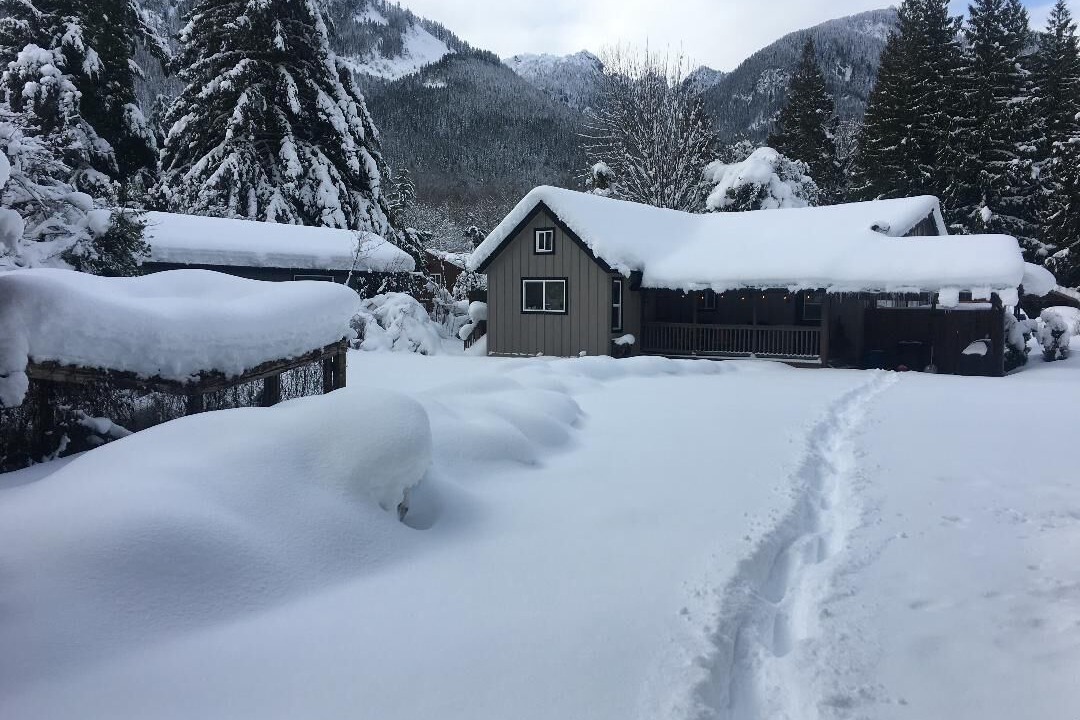 Photo of Outdoor in Gold Bar