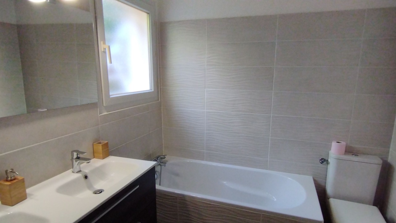 Photo of Bathroom in Sanguinet